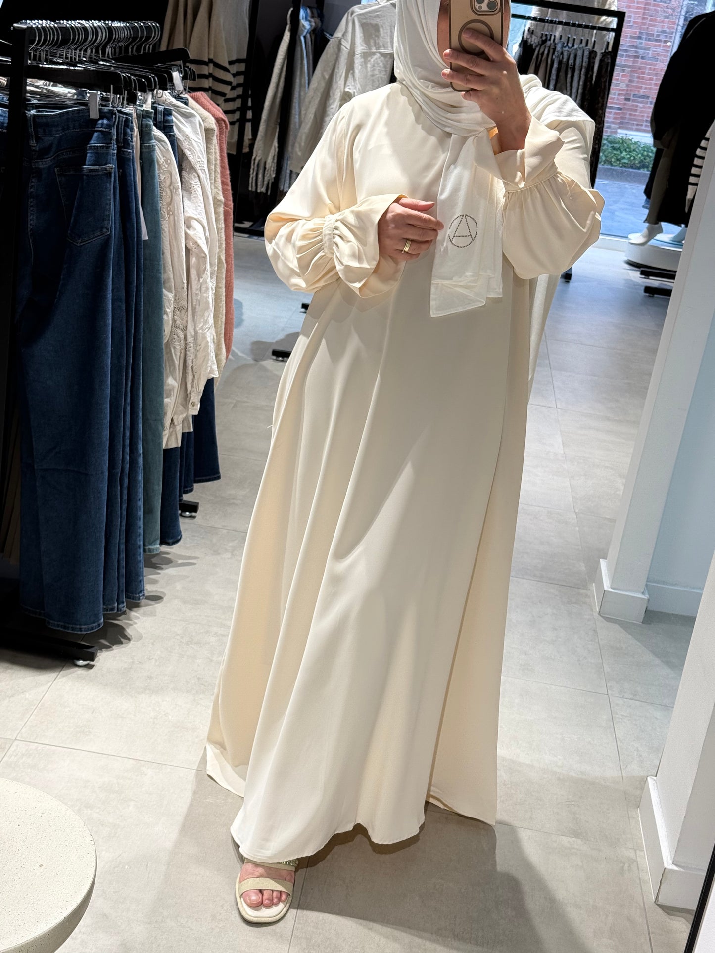 Abaya pofmouw creme