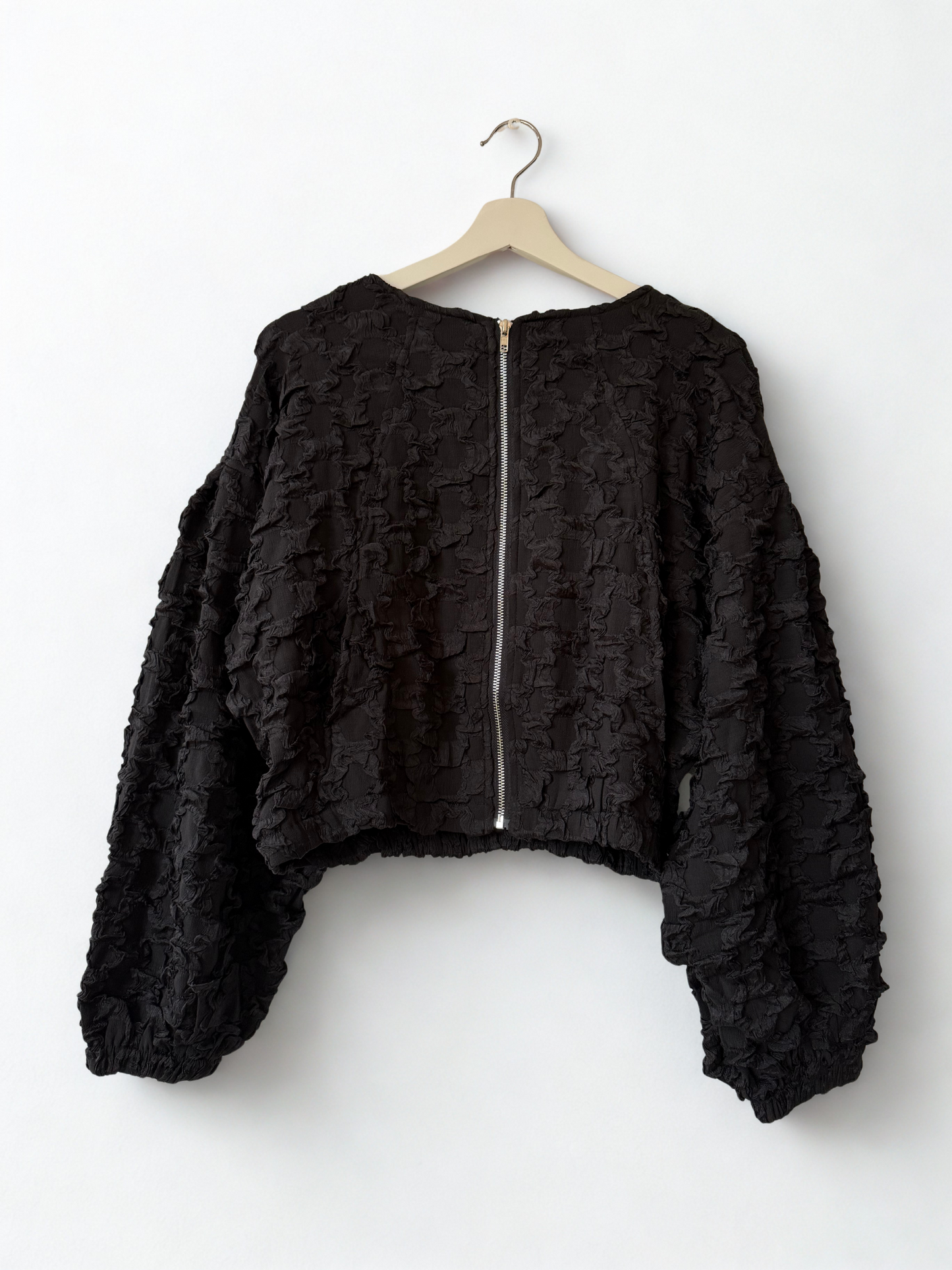 Cropped jasje met ballonmouwen black