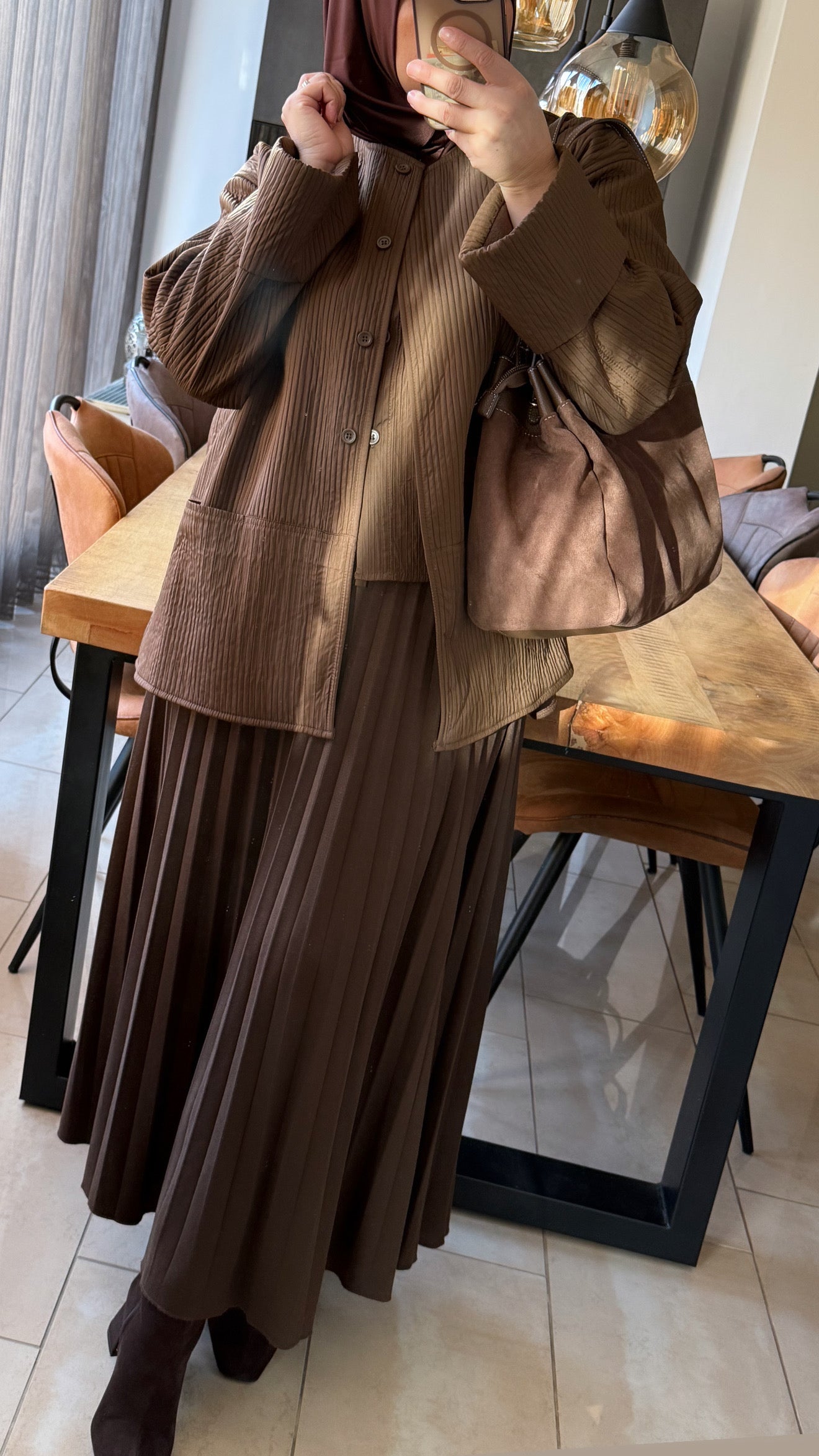 Elegante Marron schoudertas- suéde look