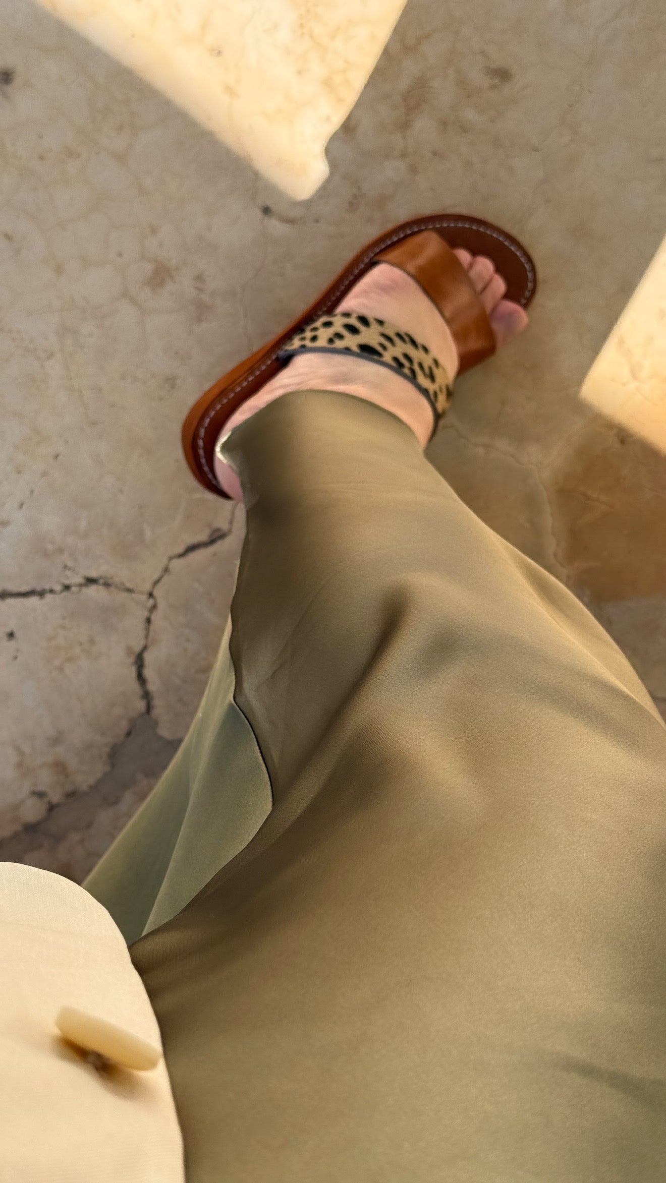 Handmade leather sandals print